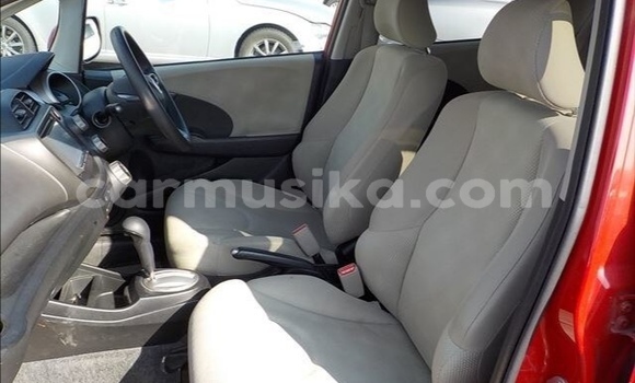 Nunua Ilio tumika Honda Fit Nyekundu Gari ndani ya Beitbridge nchini Matabeleland Kusini Nunua Ilio tumika Honda Fit Nyekundu Gari ndani ya Beitbridge nchini Matabeleland Kusini