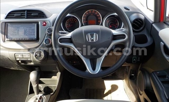 Nunua Ilio tumika Honda Fit Nyekundu Gari ndani ya Beitbridge nchini Matabeleland Kusini Nunua Ilio tumika Honda Fit Nyekundu Gari ndani ya Beitbridge nchini Matabeleland Kusini