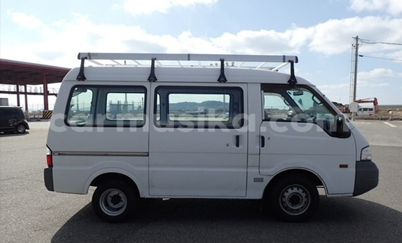 Acheter Occasion Voiture Mazda Bongo Blanc à Beitbridge, Matabeleland South Acheter Occasion Voiture Mazda Bongo Blanc à Beitbridge, Matabeleland South