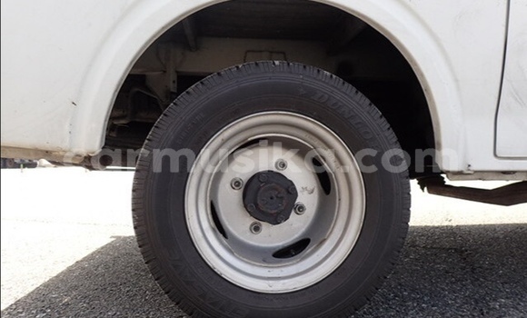 Acheter Occasion Voiture Mazda Bongo Blanc à Beitbridge, Matabeleland South Acheter Occasion Voiture Mazda Bongo Blanc à Beitbridge, Matabeleland South