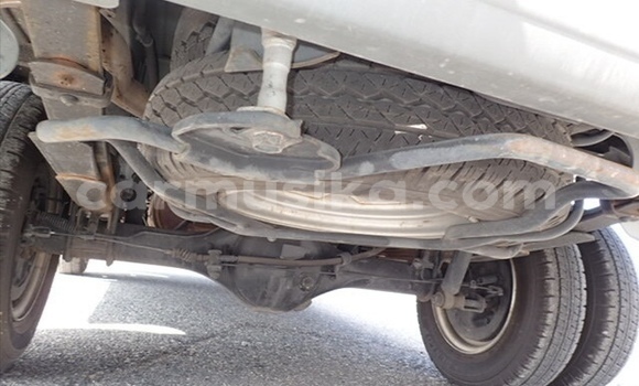 Acheter Occasion Voiture Mazda Bongo Blanc à Beitbridge, Matabeleland South Acheter Occasion Voiture Mazda Bongo Blanc à Beitbridge, Matabeleland South