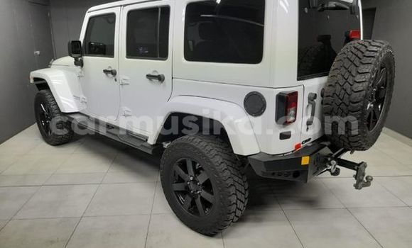 Acheter Occasion Voiture Jeep Wrangler Blanc à Beitbridge, Matabeleland South Acheter Occasion Voiture Jeep Wrangler Blanc à Beitbridge, Matabeleland South