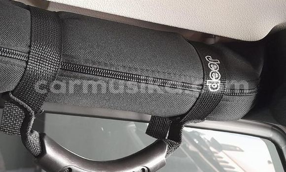 Acheter Occasion Voiture Jeep Wrangler Blanc à Beitbridge, Matabeleland South Acheter Occasion Voiture Jeep Wrangler Blanc à Beitbridge, Matabeleland South