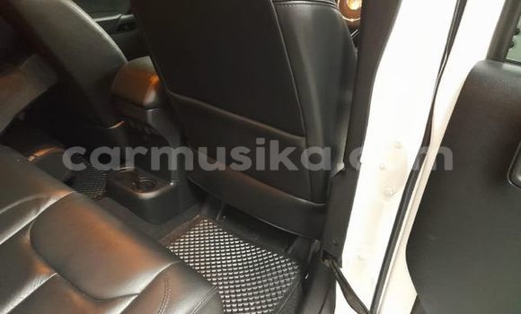 Acheter Occasion Voiture Jeep Wrangler Blanc à Beitbridge, Matabeleland South Acheter Occasion Voiture Jeep Wrangler Blanc à Beitbridge, Matabeleland South