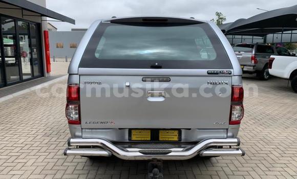 Acheter Occasion Voiture Toyota Hilux Gris à Beitbridge, Matabeleland South Acheter Occasion Voiture Toyota Hilux Gris à Beitbridge, Matabeleland South