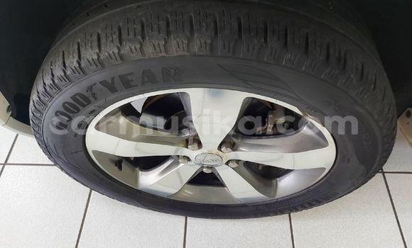 Acheter Occasion Voiture Jeep Cherokee Blanc à Beitbridge, Matabeleland South Acheter Occasion Voiture Jeep Cherokee Blanc à Beitbridge, Matabeleland South