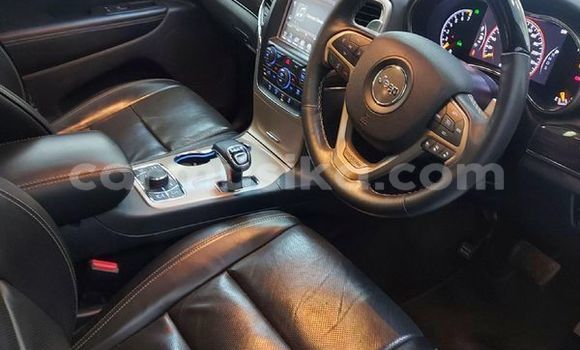 Acheter Occasion Voiture Jeep Cherokee Blanc à Beitbridge, Matabeleland South Acheter Occasion Voiture Jeep Cherokee Blanc à Beitbridge, Matabeleland South