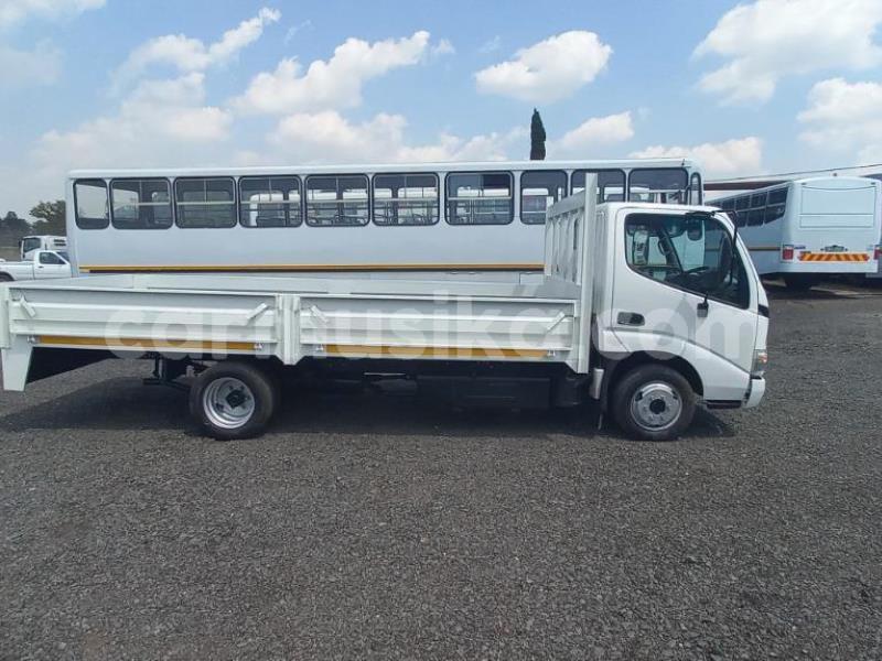 Big with watermark toyota dyna matabeleland south beitbridge 28306