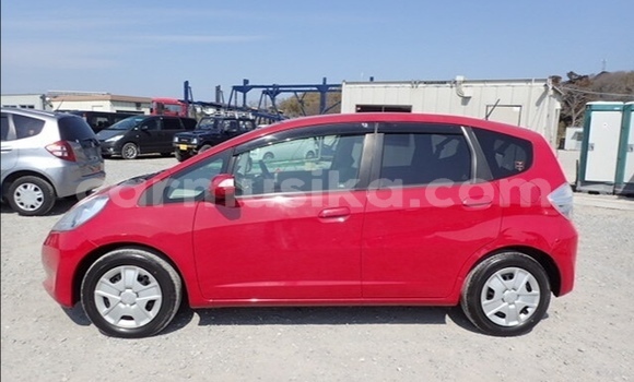 Acheter Occasion Voiture Honda Fit Rouge à Beitbridge, Matabeleland South Acheter Occasion Voiture Honda Fit Rouge à Beitbridge, Matabeleland South