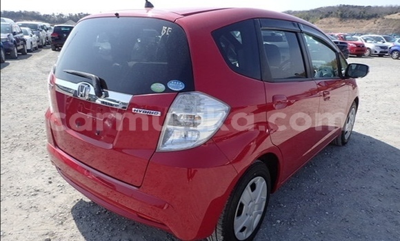 Acheter Occasion Voiture Honda Fit Rouge à Beitbridge, Matabeleland South Acheter Occasion Voiture Honda Fit Rouge à Beitbridge, Matabeleland South