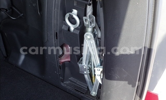 Acheter Occasion Voiture Honda Fit Rouge à Beitbridge, Matabeleland South Acheter Occasion Voiture Honda Fit Rouge à Beitbridge, Matabeleland South