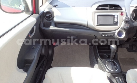 Acheter Occasion Voiture Honda Fit Rouge à Beitbridge, Matabeleland South Acheter Occasion Voiture Honda Fit Rouge à Beitbridge, Matabeleland South