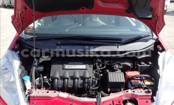 Acheter Occasion Voiture Honda Fit Rouge à Beitbridge, Matabeleland South Acheter Occasion Voiture Honda Fit Rouge à Beitbridge, Matabeleland South