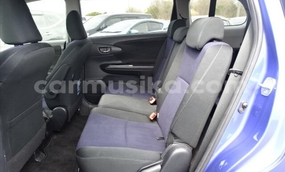 Acheter Occasion Voiture Toyota Wish Bleu à Beitbridge, Matabeleland South Acheter Occasion Voiture Toyota Wish Bleu à Beitbridge, Matabeleland South