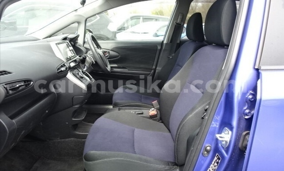 Acheter Occasion Voiture Toyota Wish Bleu à Beitbridge, Matabeleland South Acheter Occasion Voiture Toyota Wish Bleu à Beitbridge, Matabeleland South