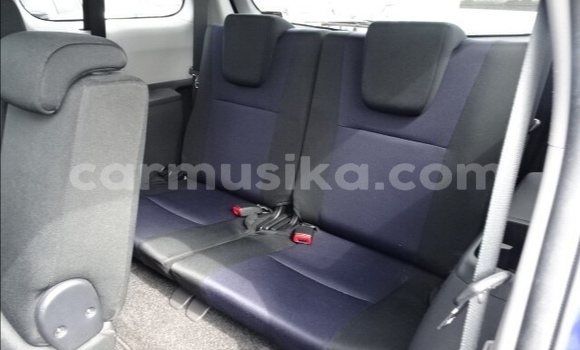 Acheter Occasion Voiture Toyota Wish Bleu à Beitbridge, Matabeleland South Acheter Occasion Voiture Toyota Wish Bleu à Beitbridge, Matabeleland South