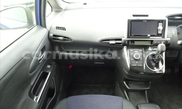 Acheter Occasion Voiture Toyota Wish Bleu à Beitbridge, Matabeleland South Acheter Occasion Voiture Toyota Wish Bleu à Beitbridge, Matabeleland South