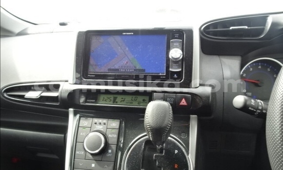Acheter Occasion Voiture Toyota Wish Bleu à Beitbridge, Matabeleland South Acheter Occasion Voiture Toyota Wish Bleu à Beitbridge, Matabeleland South