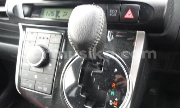 Acheter Occasion Voiture Toyota Wish Bleu à Beitbridge, Matabeleland South Acheter Occasion Voiture Toyota Wish Bleu à Beitbridge, Matabeleland South