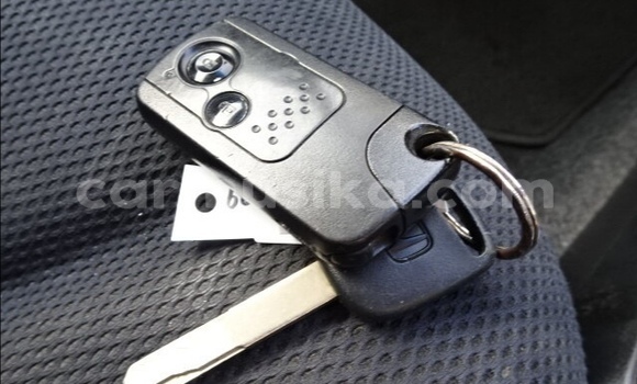 Acheter Occasion Voiture Honda Fit Bleu à Beitbridge, Matabeleland South Acheter Occasion Voiture Honda Fit Bleu à Beitbridge, Matabeleland South