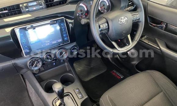 Acheter Occasion Voiture Toyota Hilux Gris à Beitbridge, Matabeleland South Acheter Occasion Voiture Toyota Hilux Gris à Beitbridge, Matabeleland South
