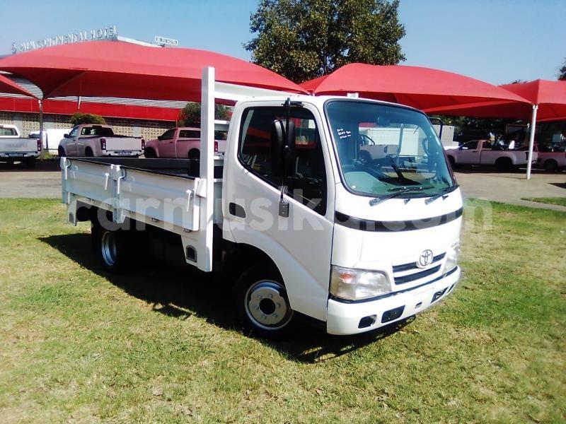 Big with watermark toyota dyna matabeleland south beitbridge 28314