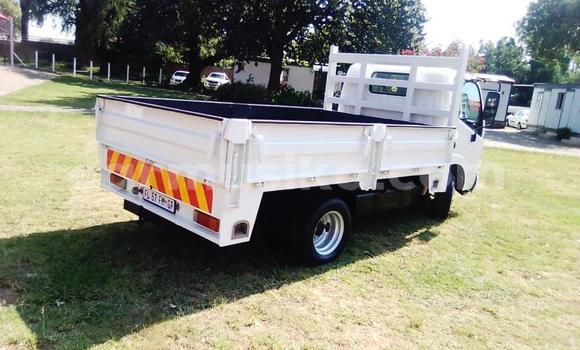 Acheter Occasion Voiture Toyota Dyna Blanc à Beitbridge, Matabeleland South Acheter Occasion Voiture Toyota Dyna Blanc à Beitbridge, Matabeleland South