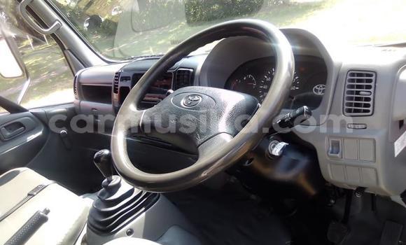 Acheter Occasion Voiture Toyota Dyna Blanc à Beitbridge, Matabeleland South Acheter Occasion Voiture Toyota Dyna Blanc à Beitbridge, Matabeleland South