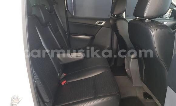 Acheter Occasion Voiture Mazda BT-50 Blanc à Beitbridge, Matabeleland South Acheter Occasion Voiture Mazda BT-50 Blanc à Beitbridge, Matabeleland South