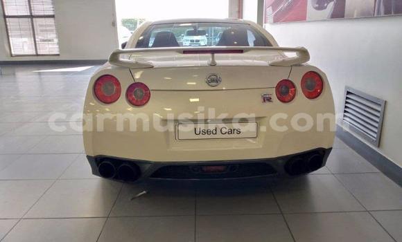 Acheter Occasion Voiture Nissan GT-R Blanc à Beitbridge, Matabeleland South Acheter Occasion Voiture Nissan GT-R Blanc à Beitbridge, Matabeleland South