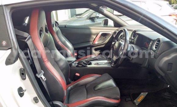 Acheter Occasion Voiture Nissan GT-R Blanc à Beitbridge, Matabeleland South Acheter Occasion Voiture Nissan GT-R Blanc à Beitbridge, Matabeleland South