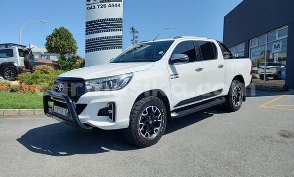 Tenga Tsaru Toyota Hilux Chena Mota in Beitbridge in Matabeleland South Tenga Tsaru Toyota Hilux Chena Mota in Beitbridge in Matabeleland South