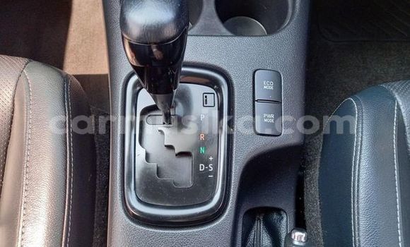 Tenga Tsaru Toyota Hilux Chena Mota in Beitbridge in Matabeleland South Tenga Tsaru Toyota Hilux Chena Mota in Beitbridge in Matabeleland South