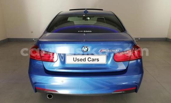 Acheter Occasion Voiture BMW 3–Series Bleu à Beitbridge, Matabeleland South Acheter Occasion Voiture BMW 3–Series Bleu à Beitbridge, Matabeleland South