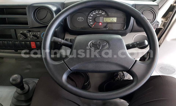 Buy Used Toyota Dyna White Truck in Beitbridge in Matabeleland South Buy Used Toyota Dyna White Truck in Beitbridge in Matabeleland South