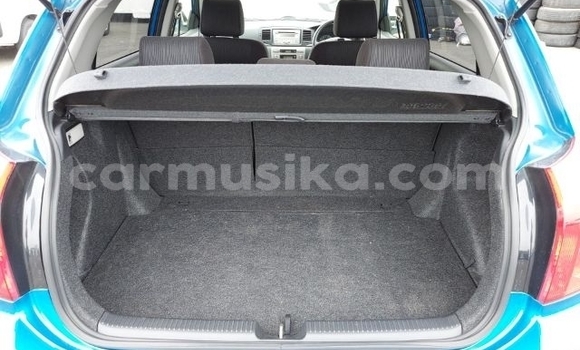 Acheter Occasion Voiture Toyota Runx Bleu à Beitbridge, Matabeleland South Acheter Occasion Voiture Toyota Runx Bleu à Beitbridge, Matabeleland South