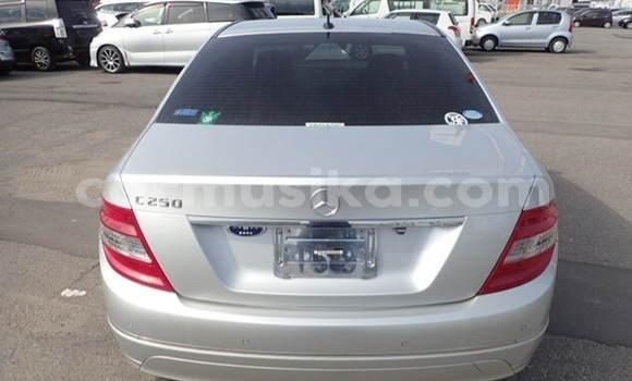 Acheter Occasion Voiture Mercedes‒Benz C–Class Gris à Beitbridge, Matabeleland South Acheter Occasion Voiture Mercedes‒Benz C–Class Gris à Beitbridge, Matabeleland South