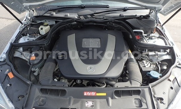 Acheter Occasion Voiture Mercedes‒Benz C–Class Gris à Beitbridge, Matabeleland South Acheter Occasion Voiture Mercedes‒Benz C–Class Gris à Beitbridge, Matabeleland South