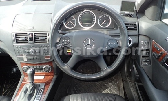 Acheter Occasion Voiture Mercedes‒Benz C–Class Gris à Beitbridge, Matabeleland South Acheter Occasion Voiture Mercedes‒Benz C–Class Gris à Beitbridge, Matabeleland South