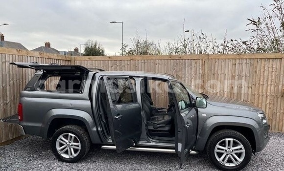 Buy Used Volkswagen Amarok Beige Car in Beitbridge in Matabeleland South Buy Used Volkswagen Amarok Beige Car in Beitbridge in Matabeleland South