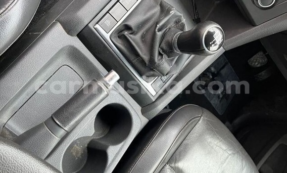 Buy Used Volkswagen Amarok Beige Car in Beitbridge in Matabeleland South Buy Used Volkswagen Amarok Beige Car in Beitbridge in Matabeleland South