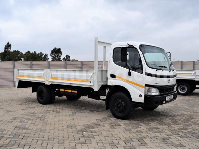 Big with watermark toyota dyna matabeleland south beitbridge 28354