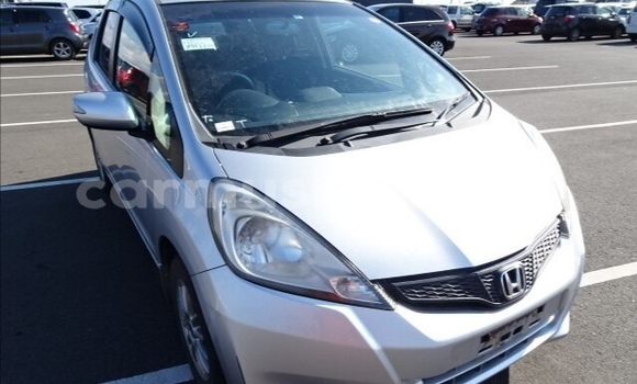 Nunua Ilio tumika Honda Fit Fedha Gari ndani ya Beitbridge nchini Matabeleland Kusini