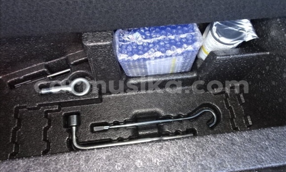 Nunua Ilio tumika Honda Fit Fedha Gari ndani ya Beitbridge nchini Matabeleland Kusini Nunua Ilio tumika Honda Fit Fedha Gari ndani ya Beitbridge nchini Matabeleland Kusini