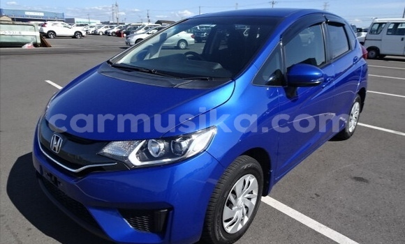 Nunua Ilio tumika Honda Fit Bluu Gari ndani ya Beitbridge nchini Matabeleland Kusini