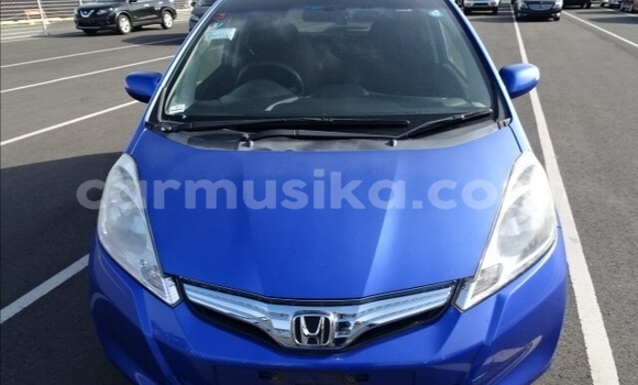 Nunua Ilio tumika Honda Fit Bluu Gari ndani ya Beitbridge nchini Matabeleland Kusini Nunua Ilio tumika Honda Fit Bluu Gari ndani ya Beitbridge nchini Matabeleland Kusini