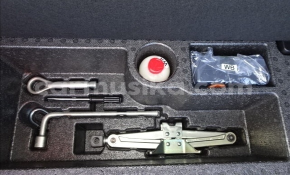 Nunua Ilio tumika Honda Fit Bluu Gari ndani ya Beitbridge nchini Matabeleland Kusini Nunua Ilio tumika Honda Fit Bluu Gari ndani ya Beitbridge nchini Matabeleland Kusini