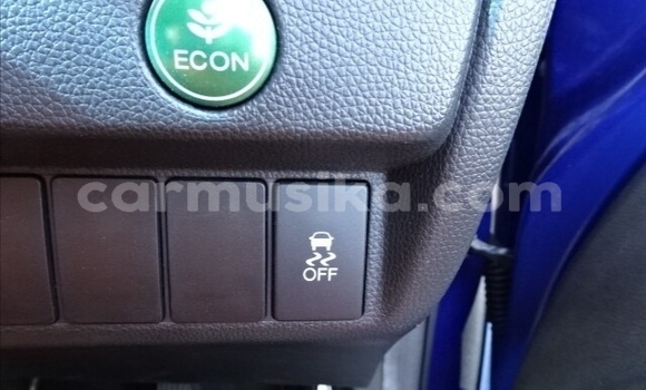 Nunua Ilio tumika Honda Fit Bluu Gari ndani ya Beitbridge nchini Matabeleland Kusini Nunua Ilio tumika Honda Fit Bluu Gari ndani ya Beitbridge nchini Matabeleland Kusini