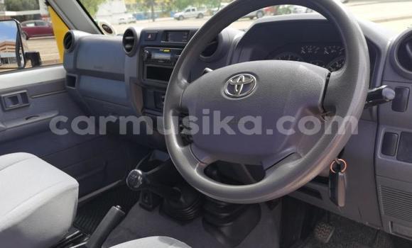 Nunua Ilio tumika Toyota Land Cruiser Nyeupe Gari ndani ya Beitbridge nchini Matabeleland Kusini Nunua Ilio tumika Toyota Land Cruiser Nyeupe Gari ndani ya Beitbridge nchini Matabeleland Kusini