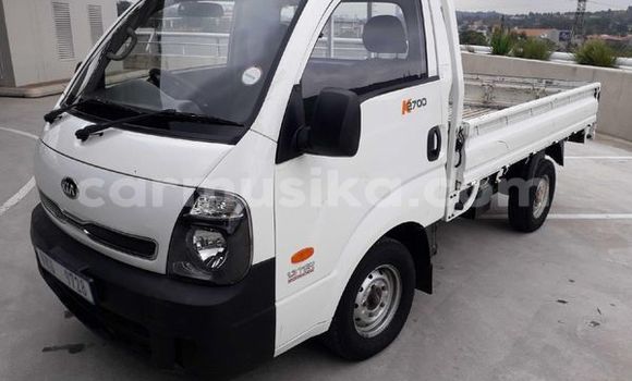 Tenga Tsaru Kia K7 Chena Mota in Beitbridge in Matabeleland South Tenga Tsaru Kia K7 Chena Mota in Beitbridge in Matabeleland South